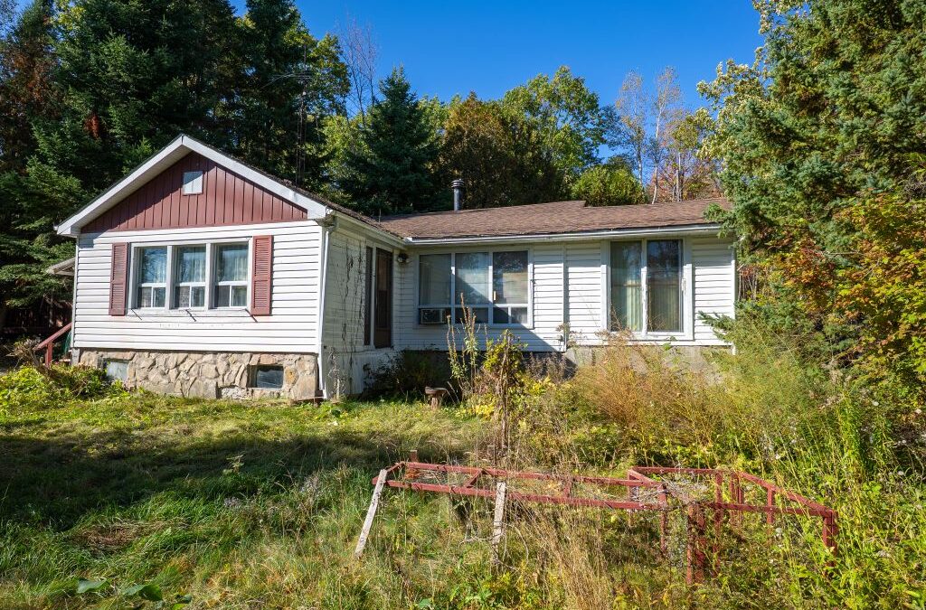 New Listing – 3639 Monck Rd., Norland, ON. – $324,900