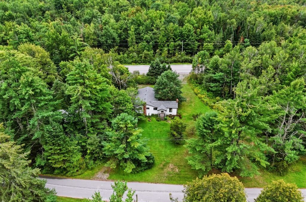 New Listing – 15 Cameron Rd., Norland, ON. – $359,900